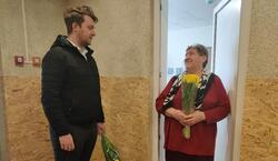 Тюльпаны для жительниц обслуживаемого фонда
