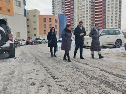 Проверка хода работ очистки придомовой территории